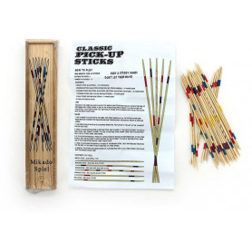 WOODEN PICK UP STICKS IN WOODEN BOX (31PCS)