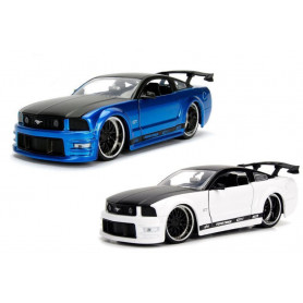 1:24 BTM 2006 Ford Mustang GT