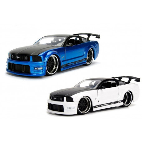 1:24 BTM 2006 Ford Mustang GT