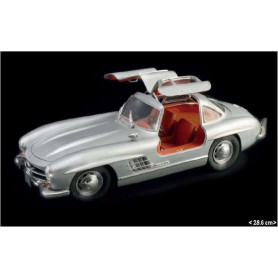 ITALERI 1:16 SCALE MERCEDES BENZ 300SL GULL WING CAR