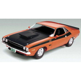 REVELL '70 DODGE CHALLENGER 2 'N 1