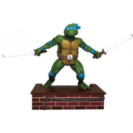 TMNT- Leonardo 1:8 Scale PVC Statue