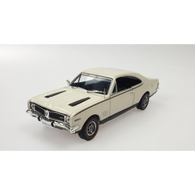 1:32 Kashmir White HG Monaro GTS 350