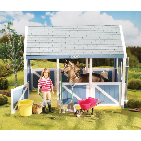 Breyer Classics Stable Cleaning Set